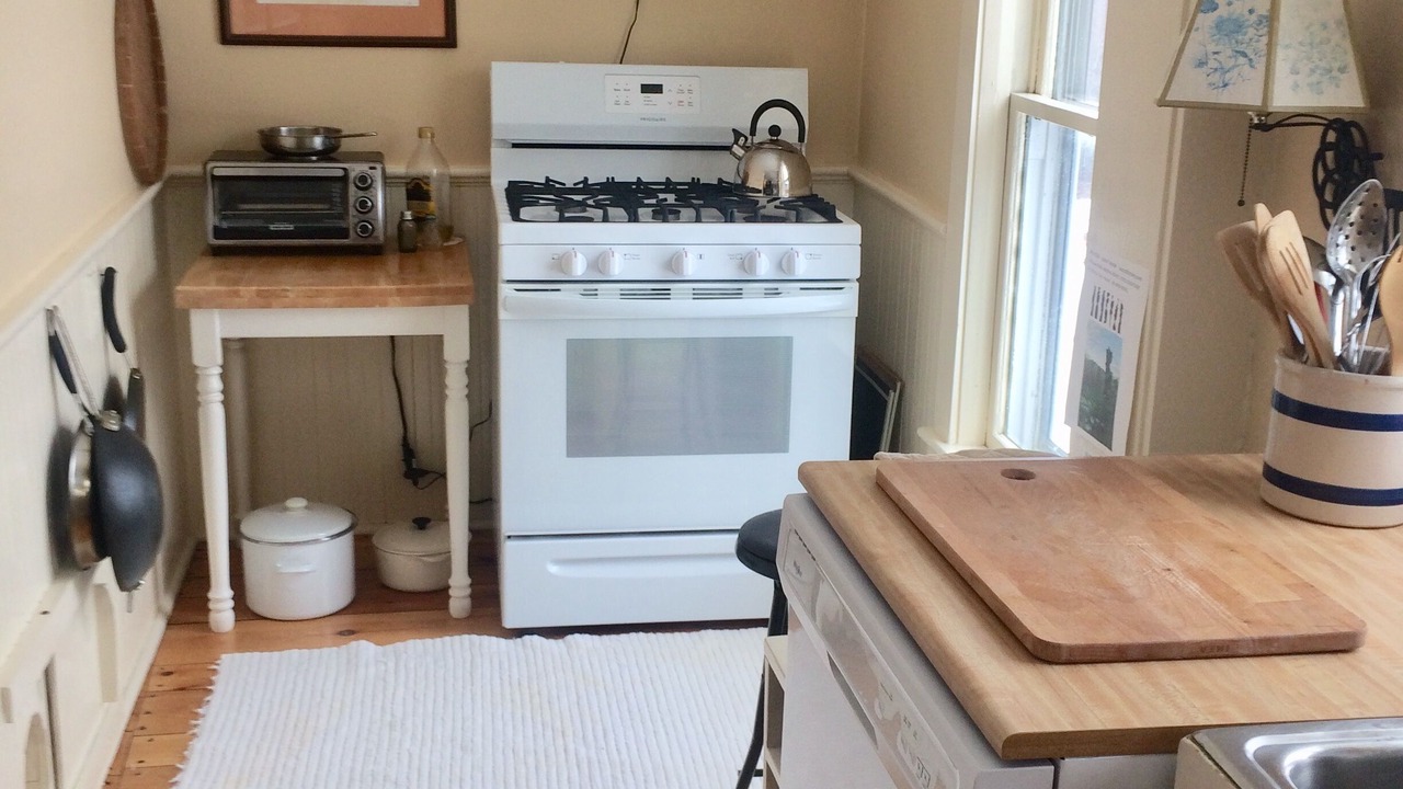 Photo of Kitchen in Lyndeborough