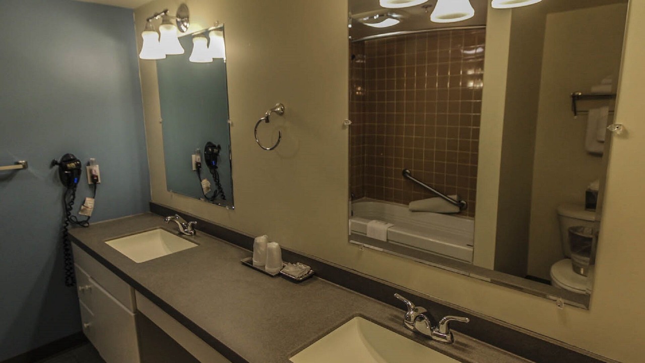 Photo of Bathroom in Ocean Drive