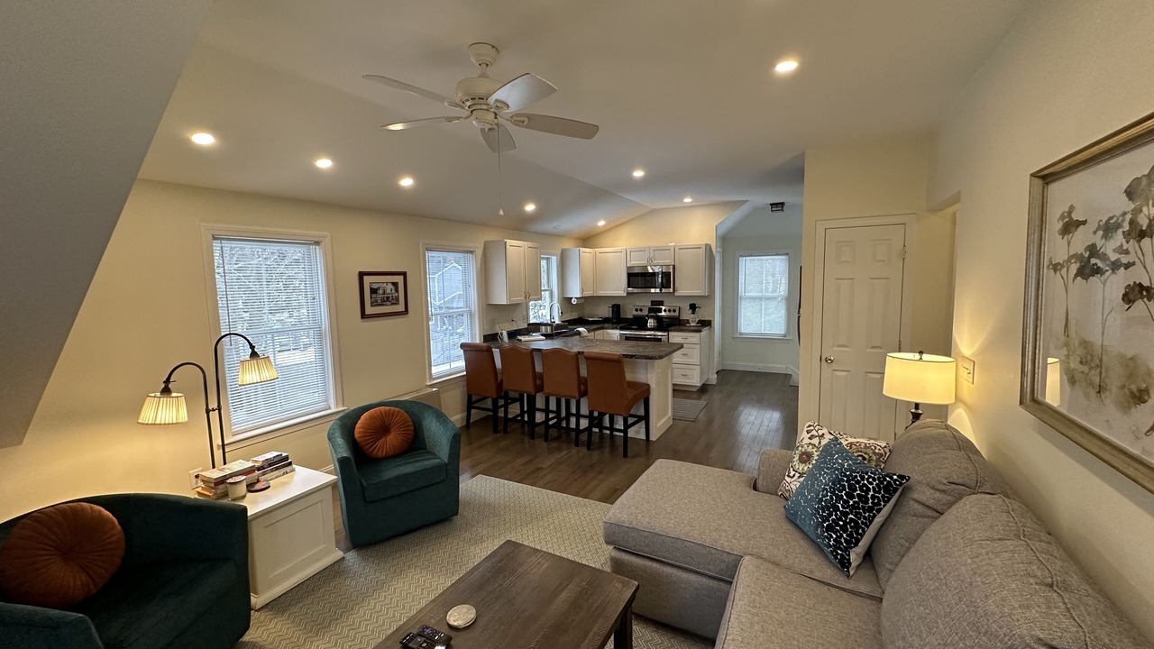 Photo of Livingroom in Town Landing