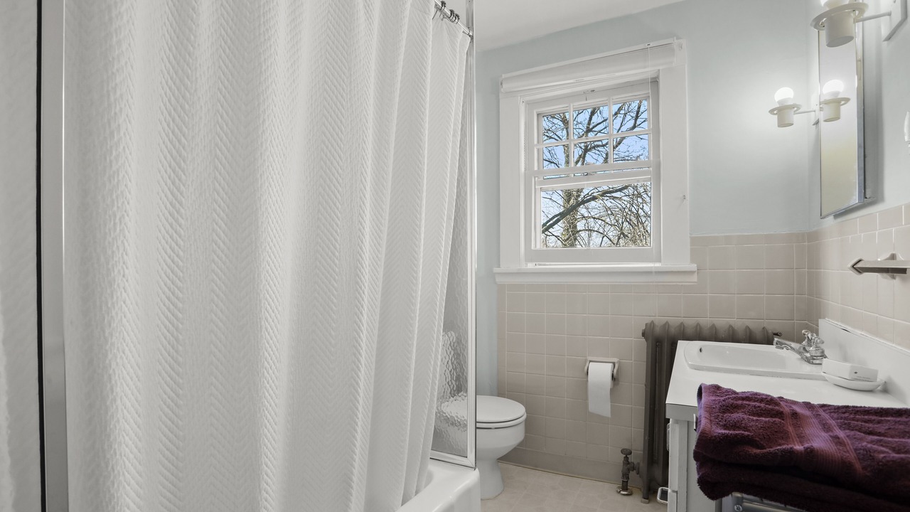 Photo of Bathroom in Old Greenwich
