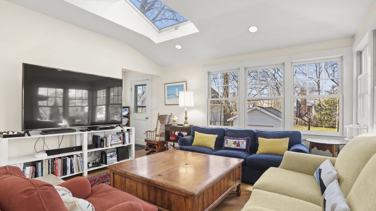 Photo of Livingroom in Old Greenwich