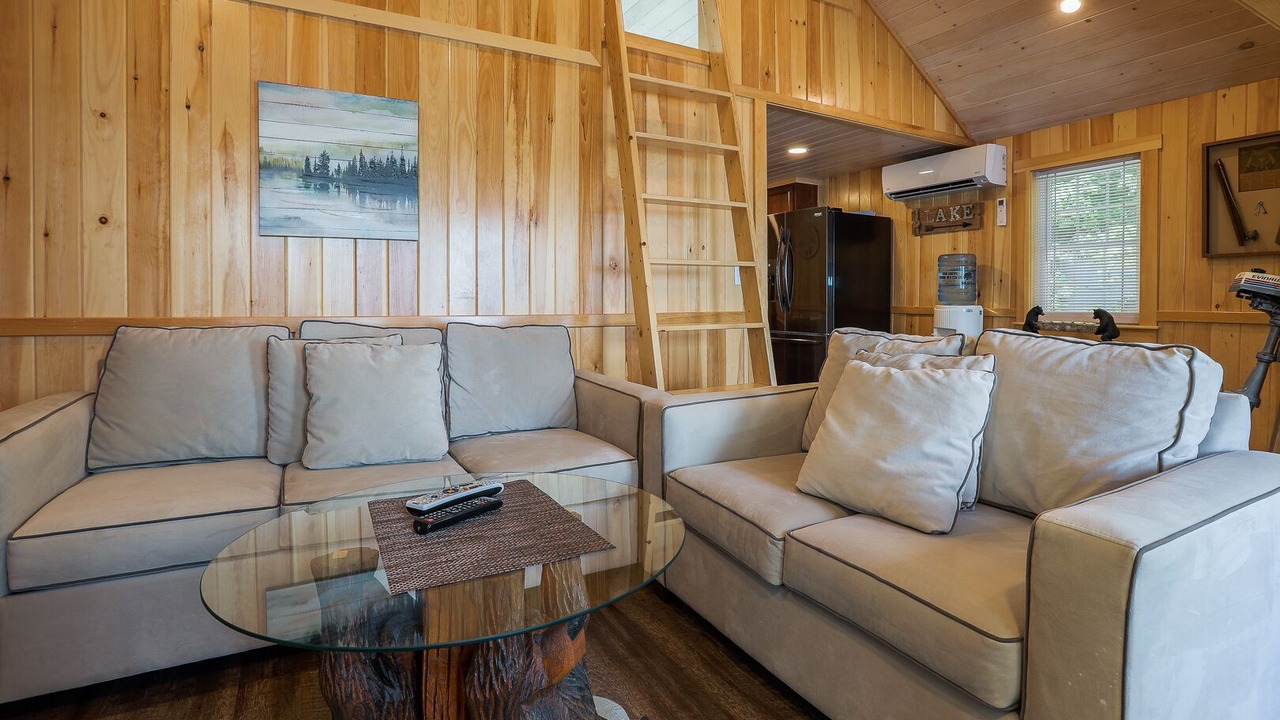 Photo of Livingroom in Otis