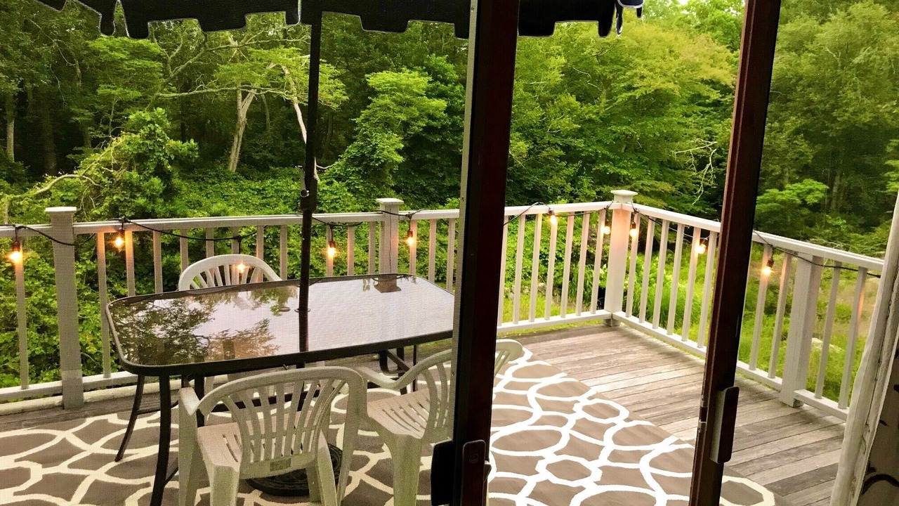 Photo of Patio Balcony in West Tisbury