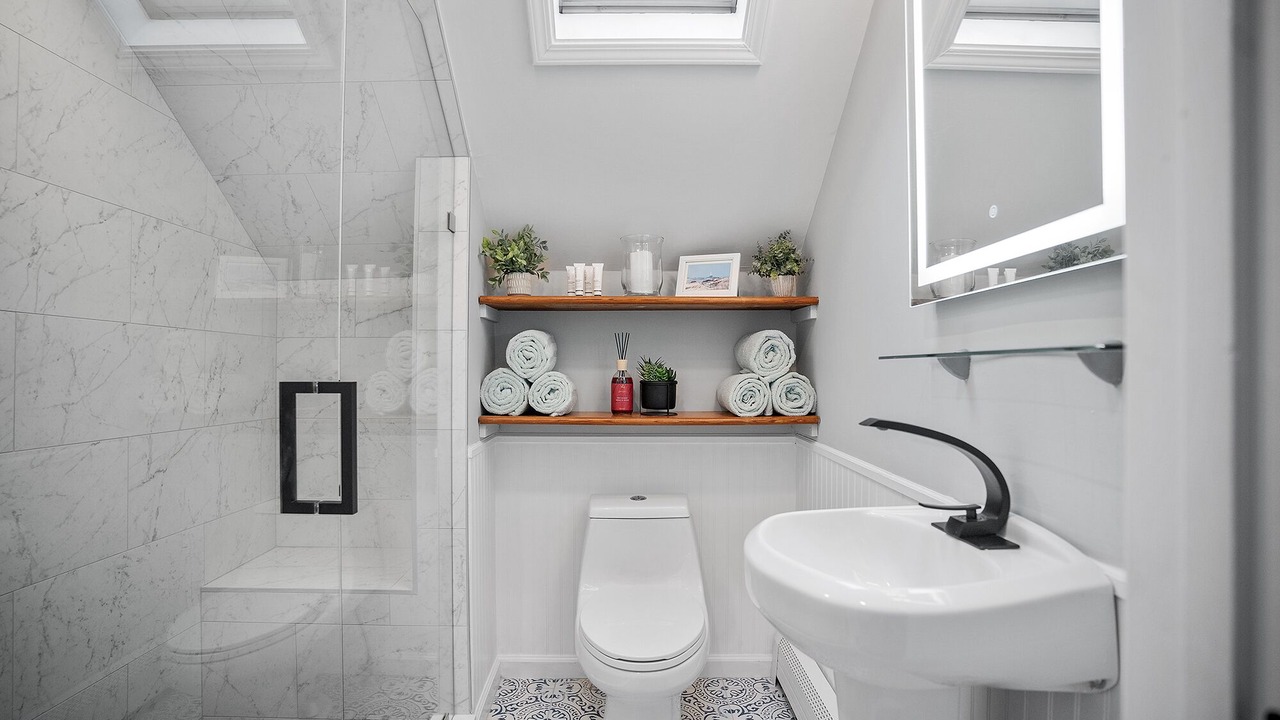 Photo of Bathroom in Yachting Village