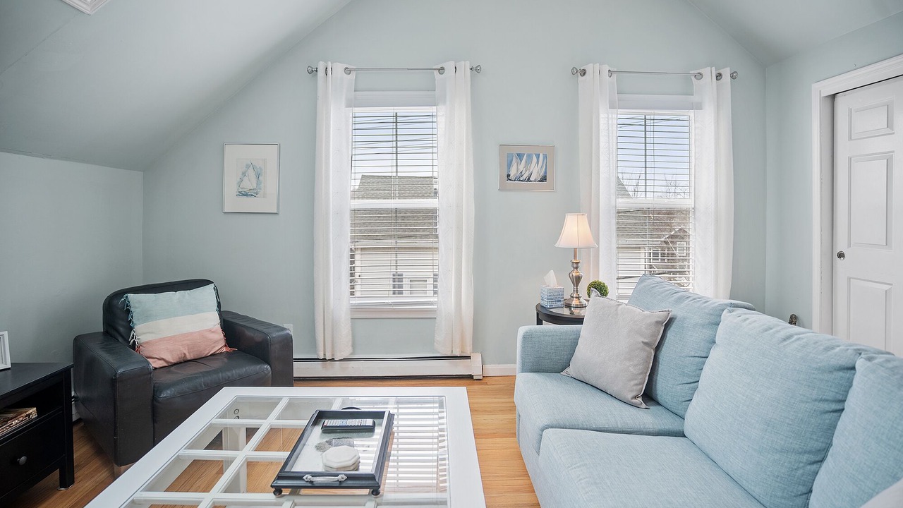Photo of Livingroom in Yachting Village