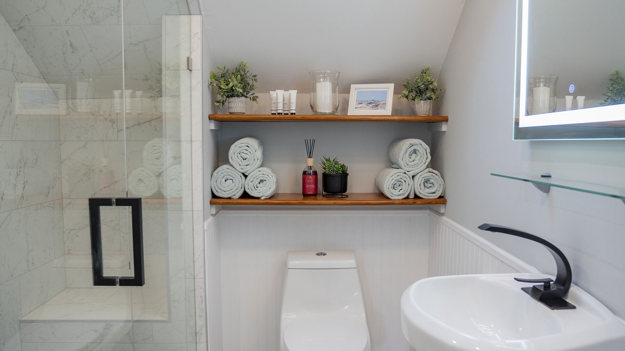 Photo of Bathroom in Yachting Village