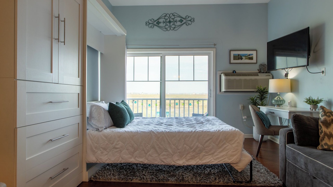 Photo of Bedroom in Seabrook