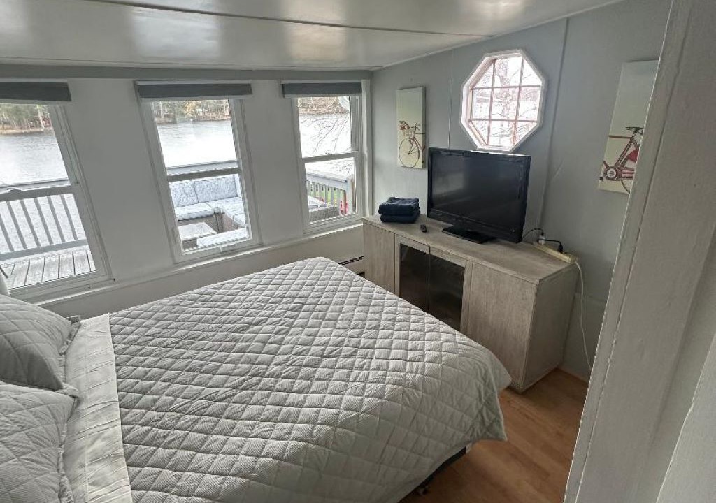 Photo of Bedroom in Barrington