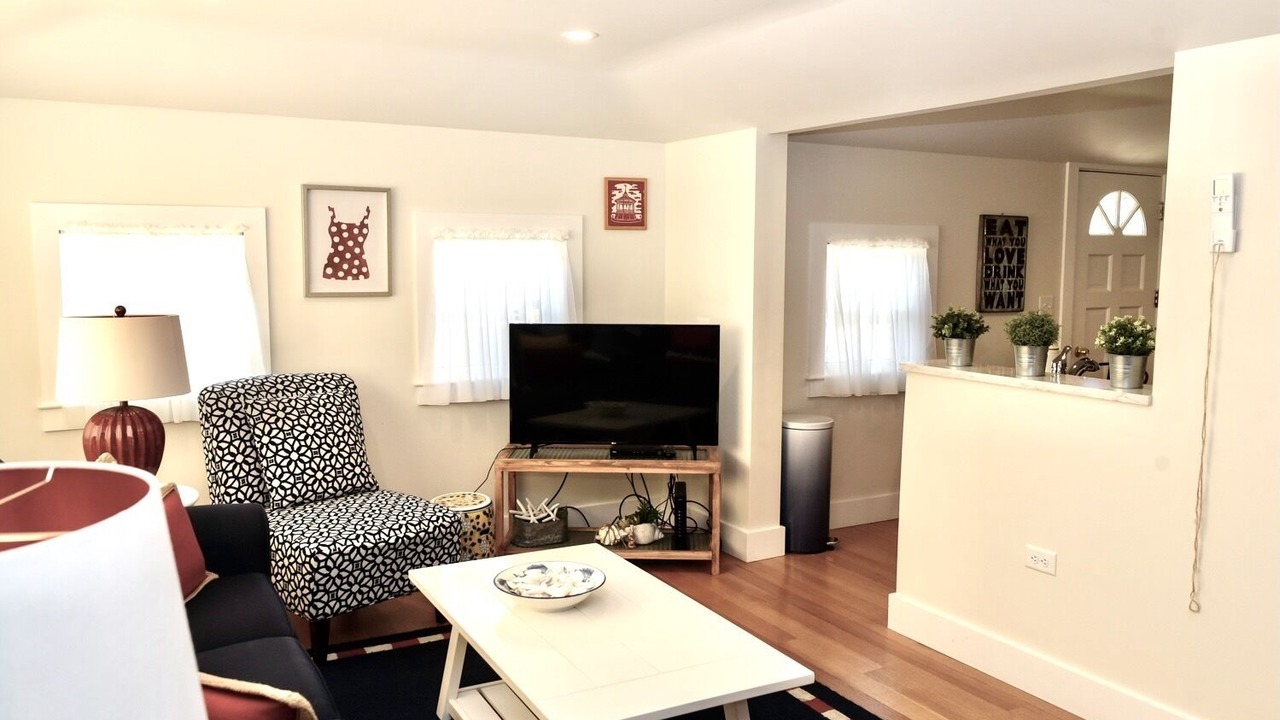 Photo of Livingroom in Oak Bluffs