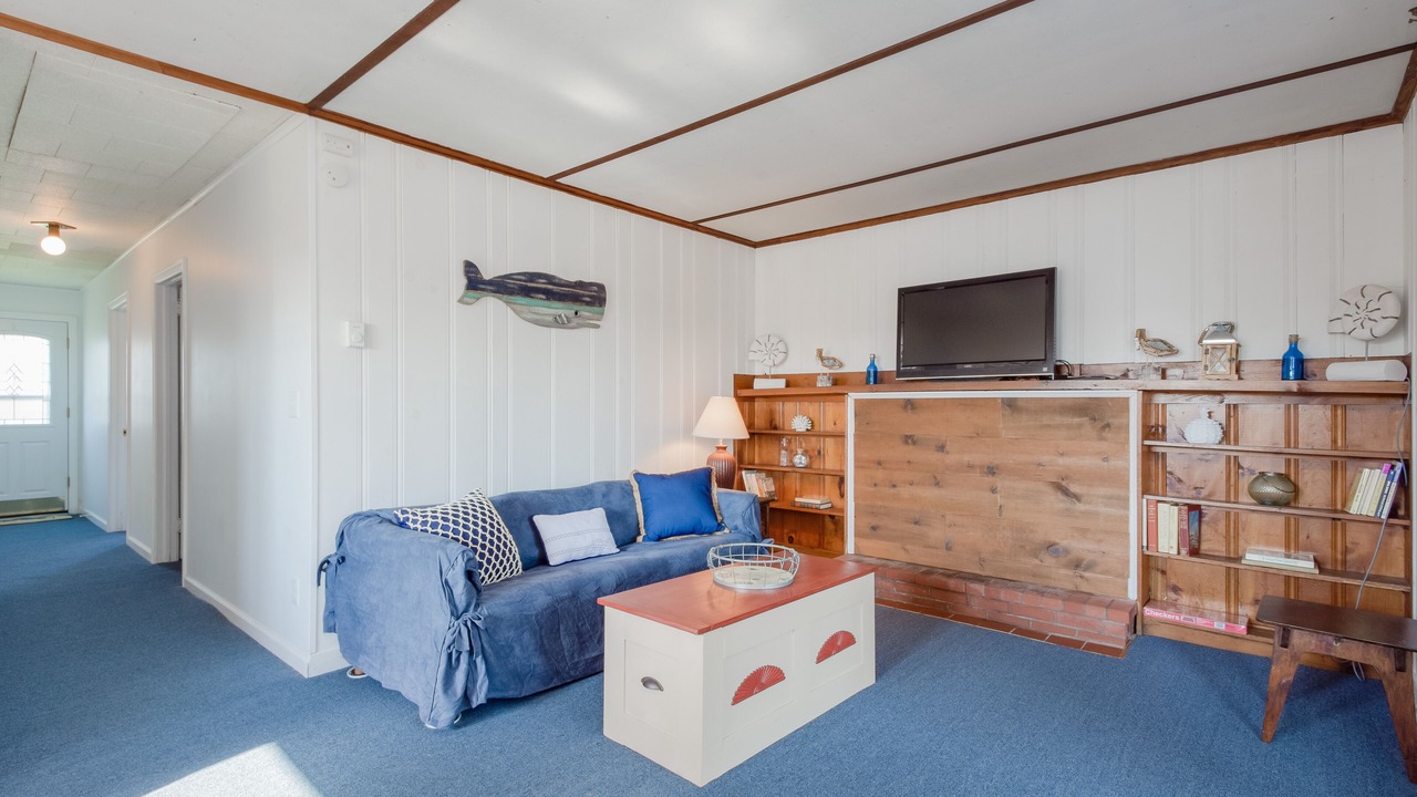 Photo of Livingroom in Weekapaug
