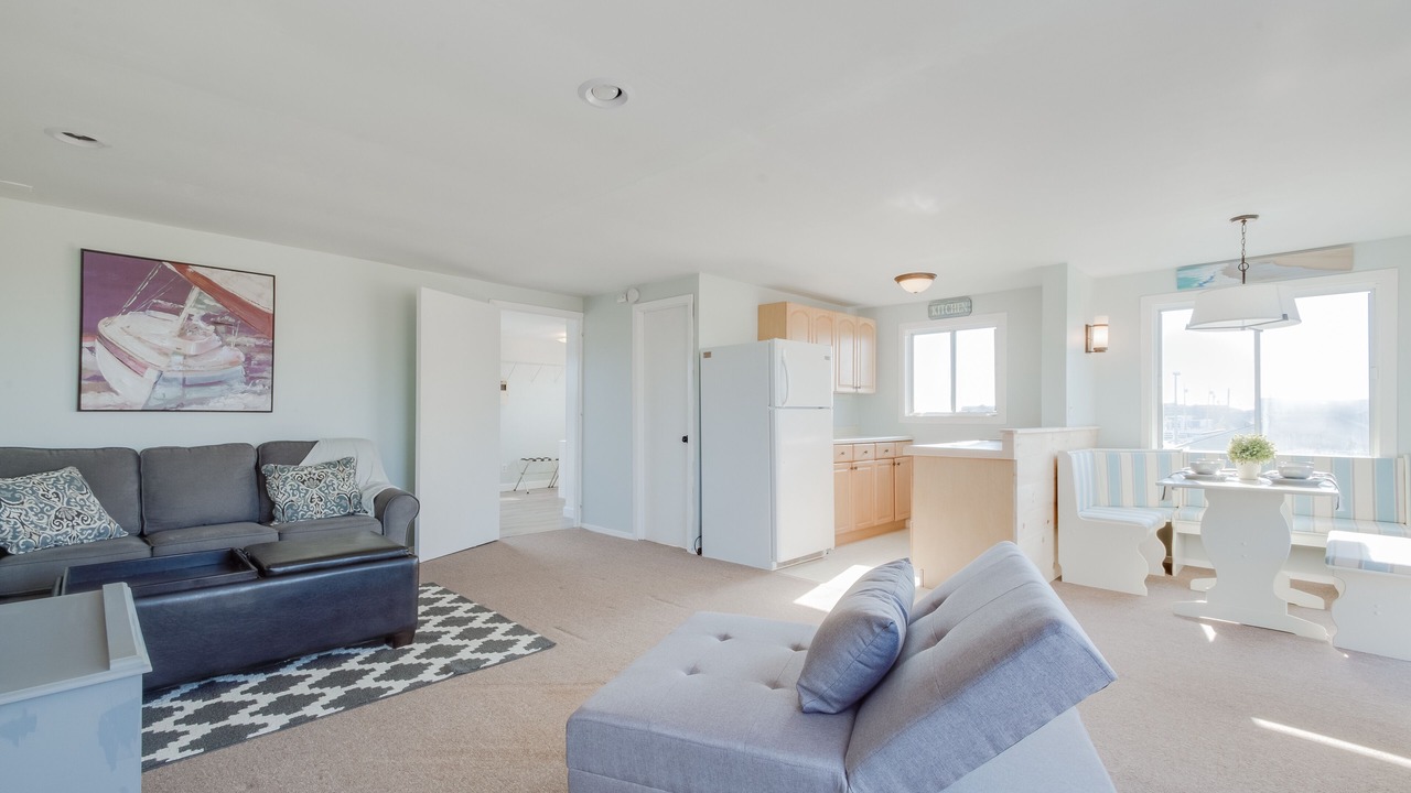 Photo of Livingroom in Weekapaug