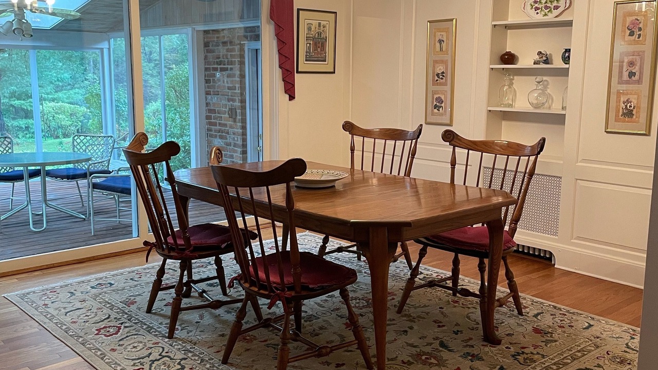 Photo of Livingroom in Lenox