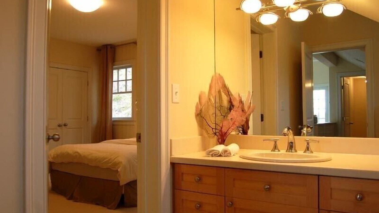 Photo of Bathroom in Lenox