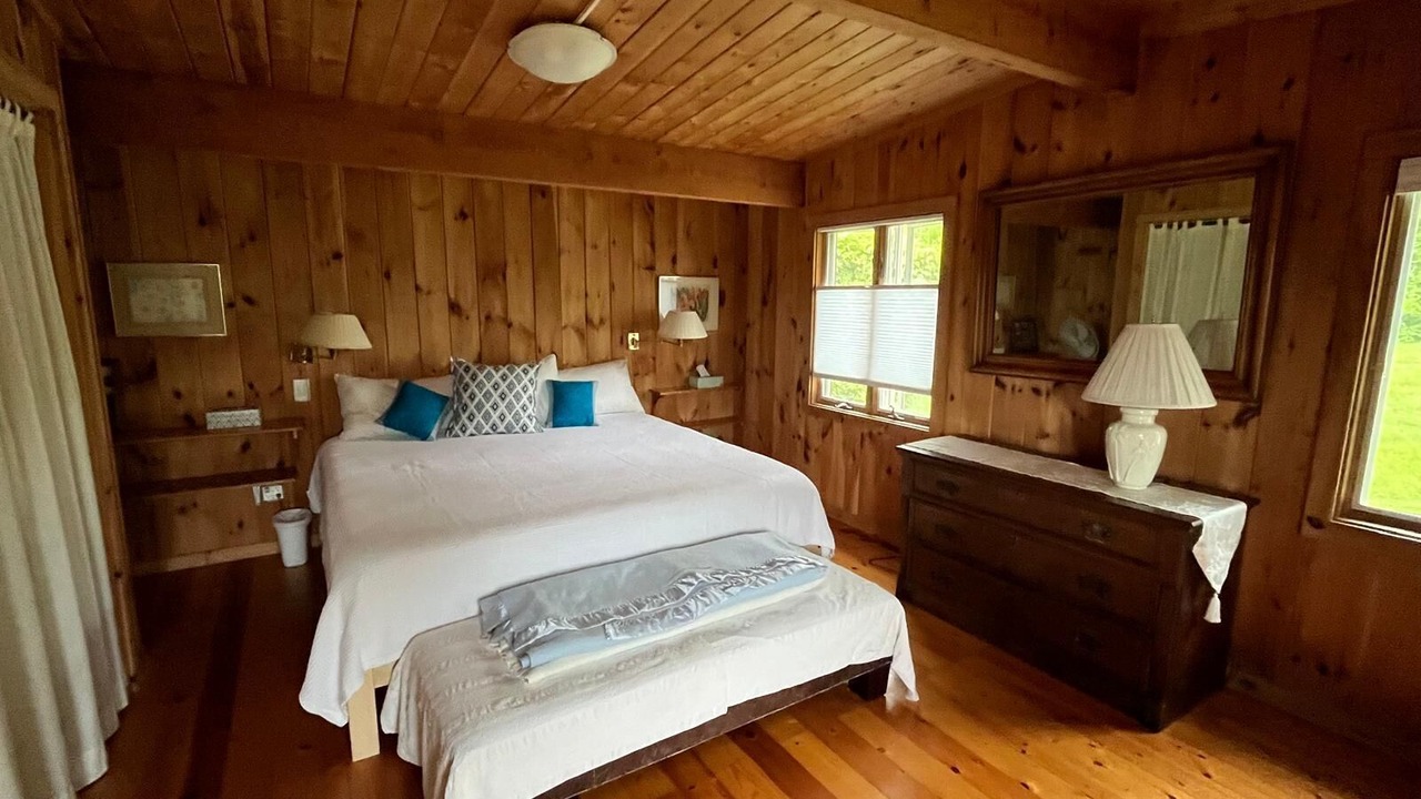 Photo of Bedroom in Chilmark