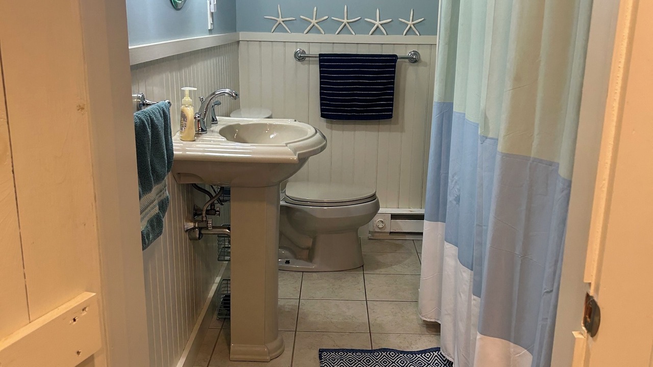 Photo of Bathroom in Ogunquit