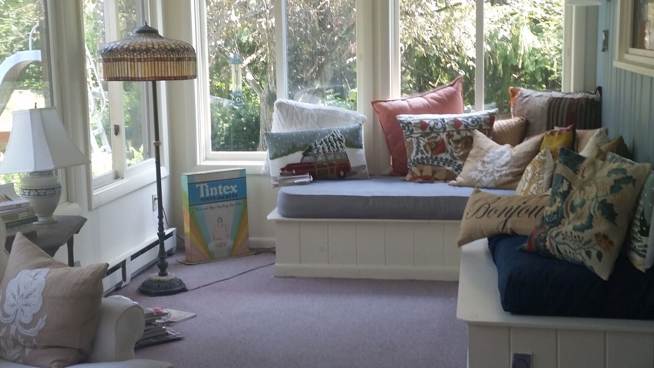Photo of Livingroom in Haydenville
