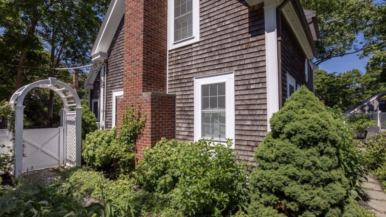 Photo of Outdoor in Tisbury