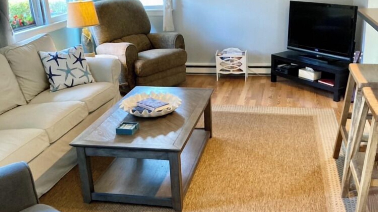 Photo of Livingroom in Westbrook