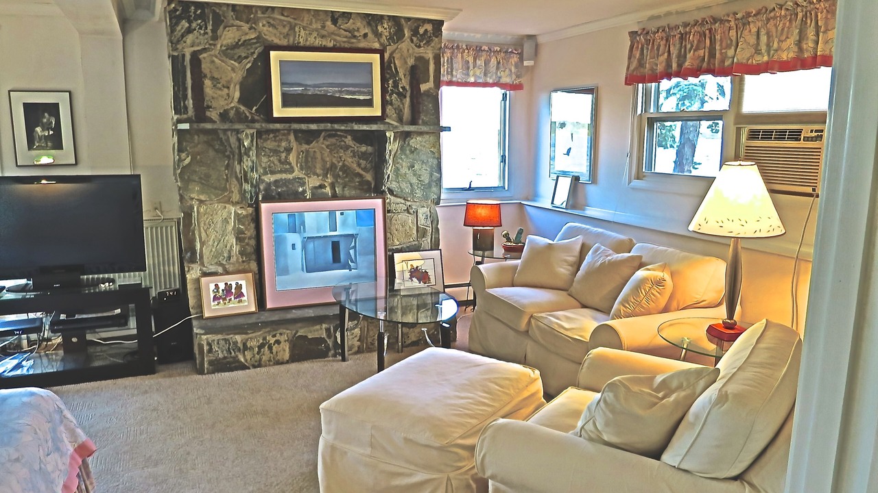 Photo of Livingroom in Portsmouth
