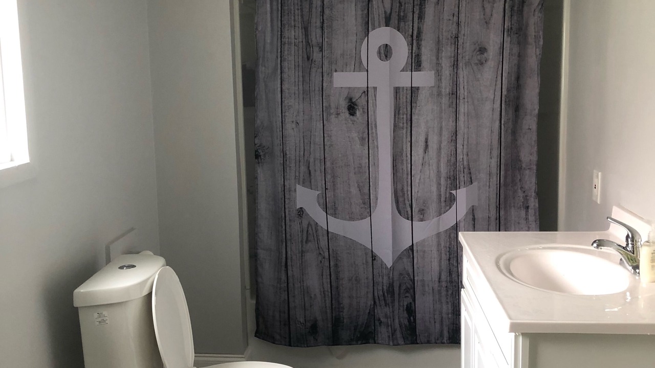 Photo of Bathroom in Niagara Falls