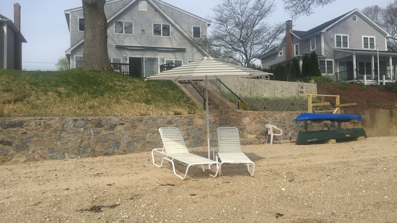 Photo of Others in Niantic