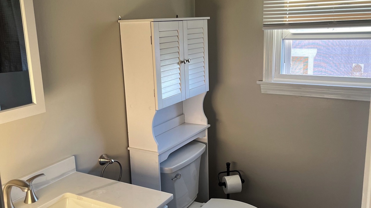 Photo of Bathroom in Breakwater Village