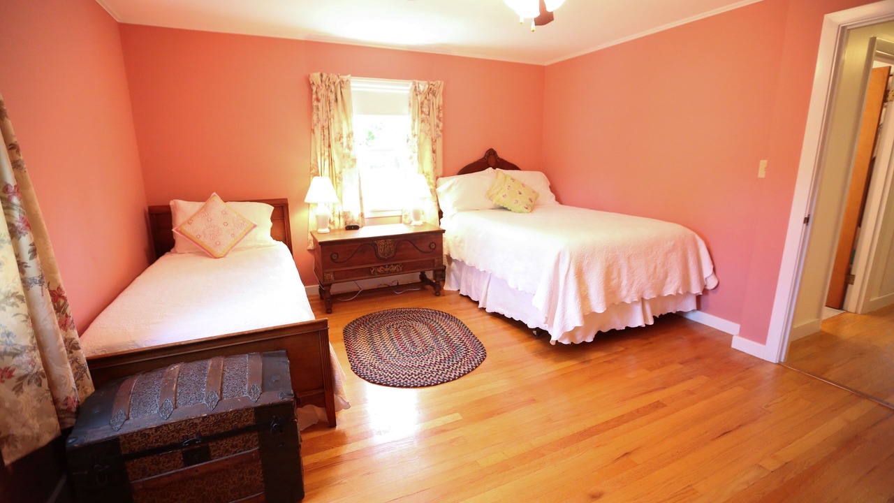 Photo of Bedroom in Lamoine
