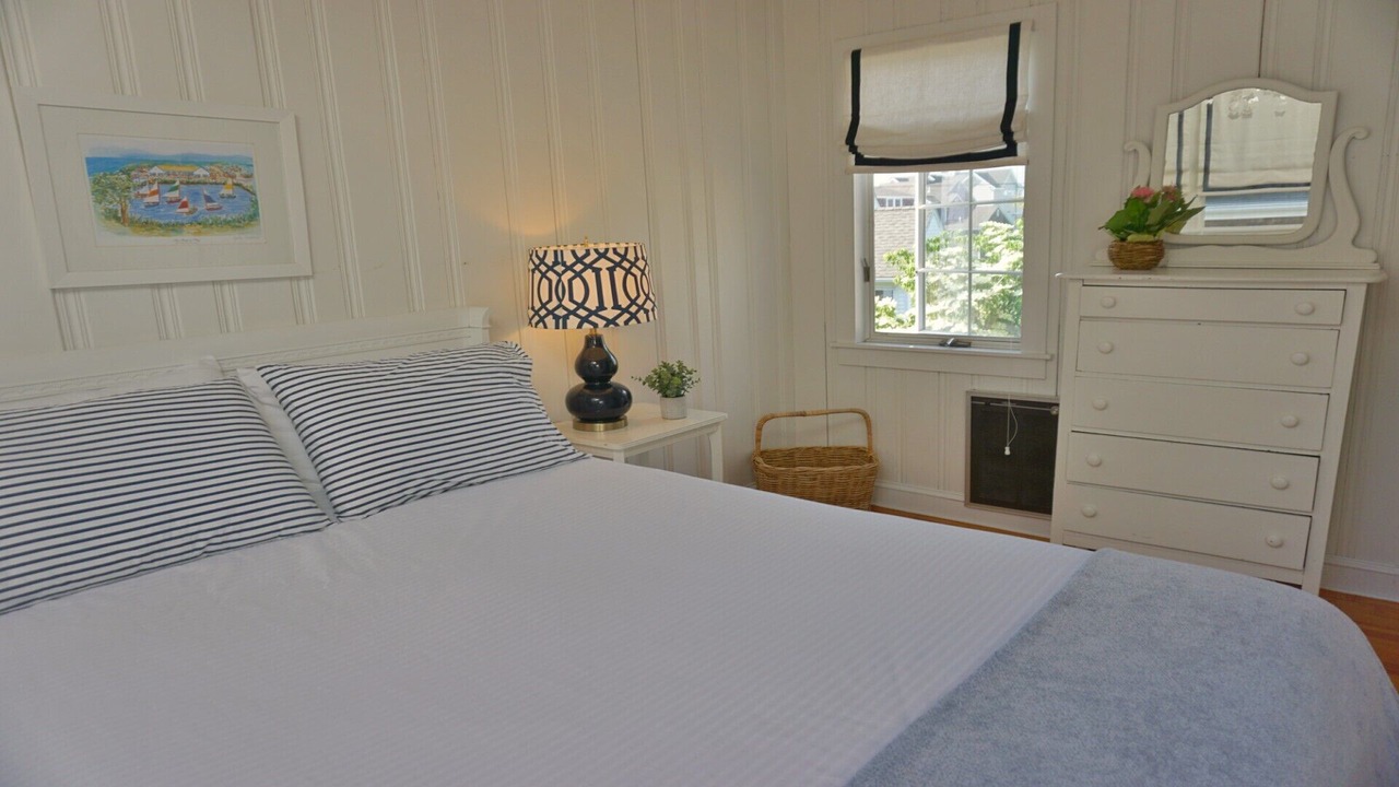 Photo of Bedroom in Groton Long Point