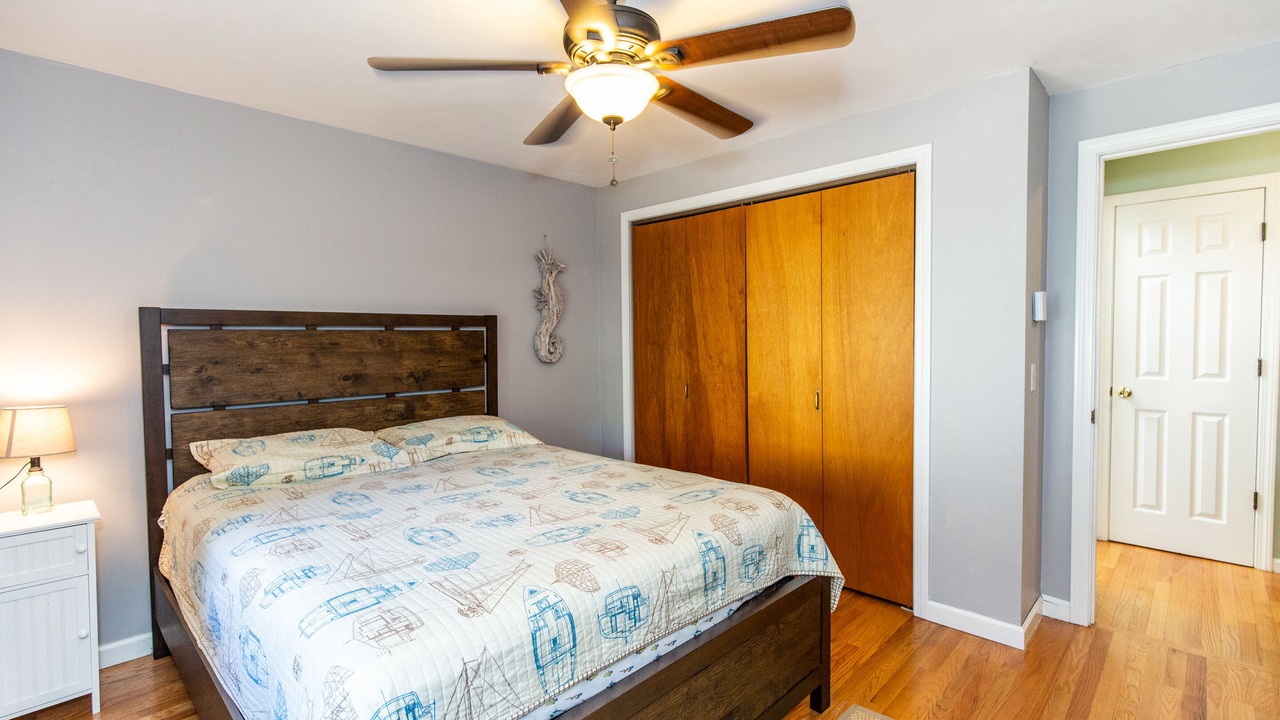 Photo of Bedroom in Kenyon