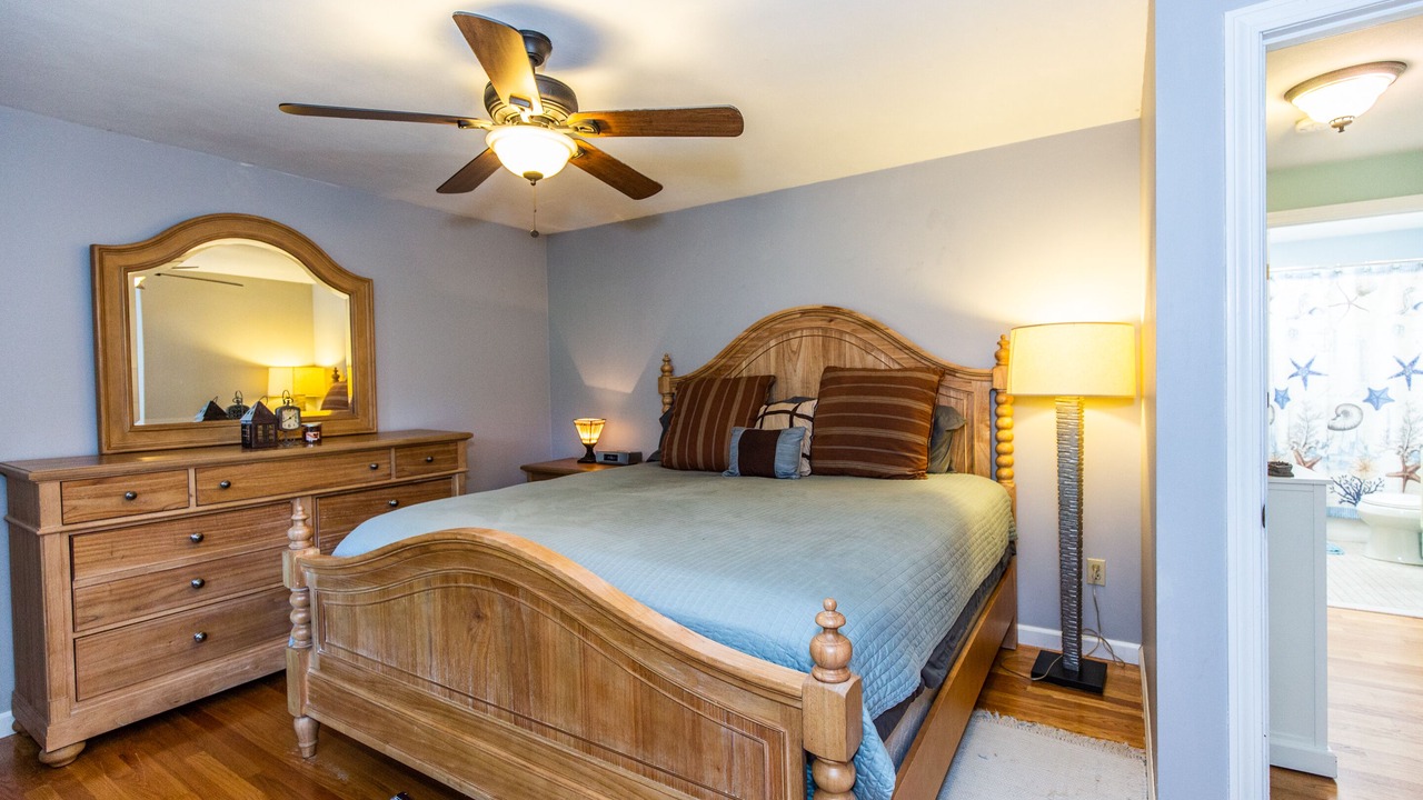 Photo of Bedroom in Kenyon