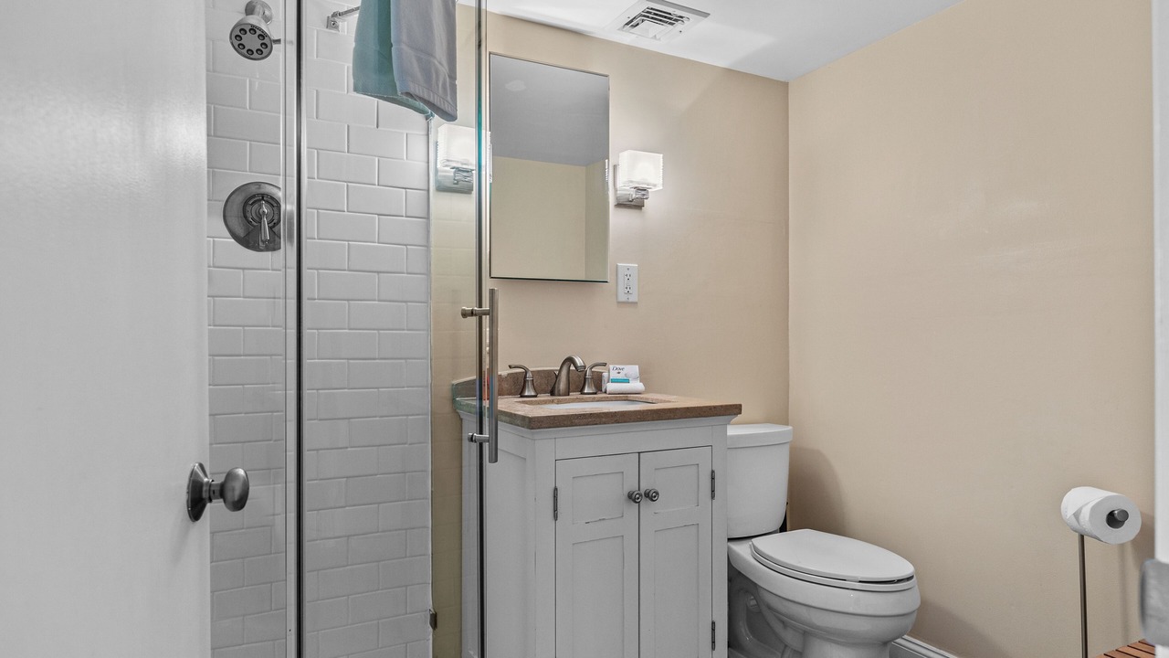 Photo of Bathroom in Easton's Point