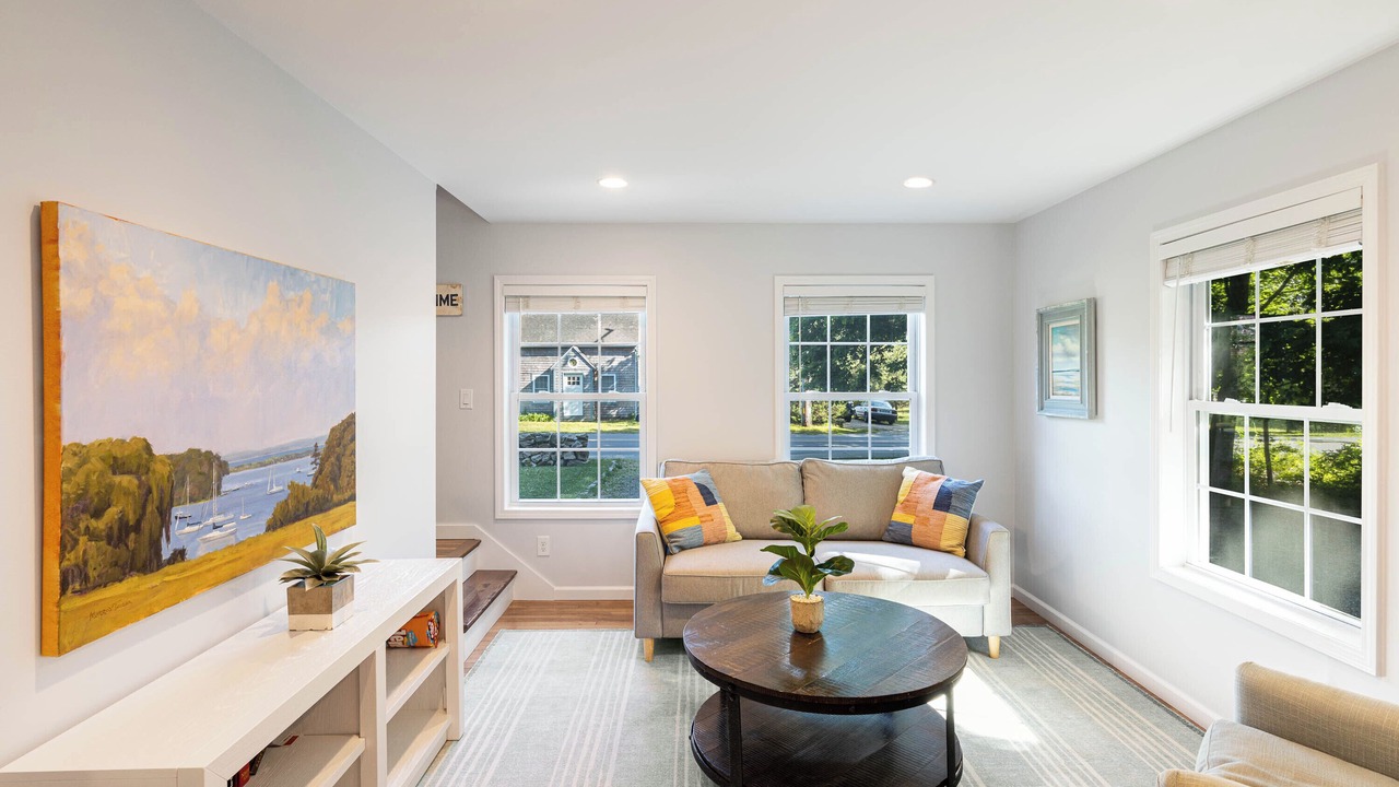 Photo of Livingroom in Oak Bluffs