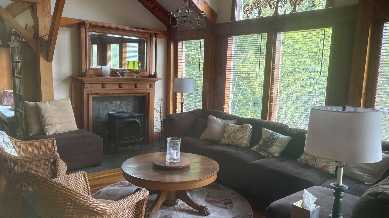 Photo of Livingroom in Moretown