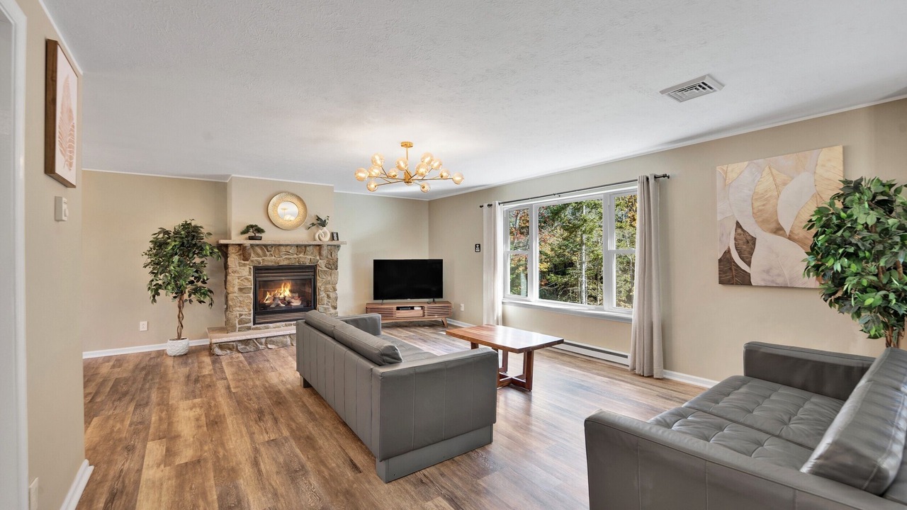 Photo of Livingroom in Pocono Summit