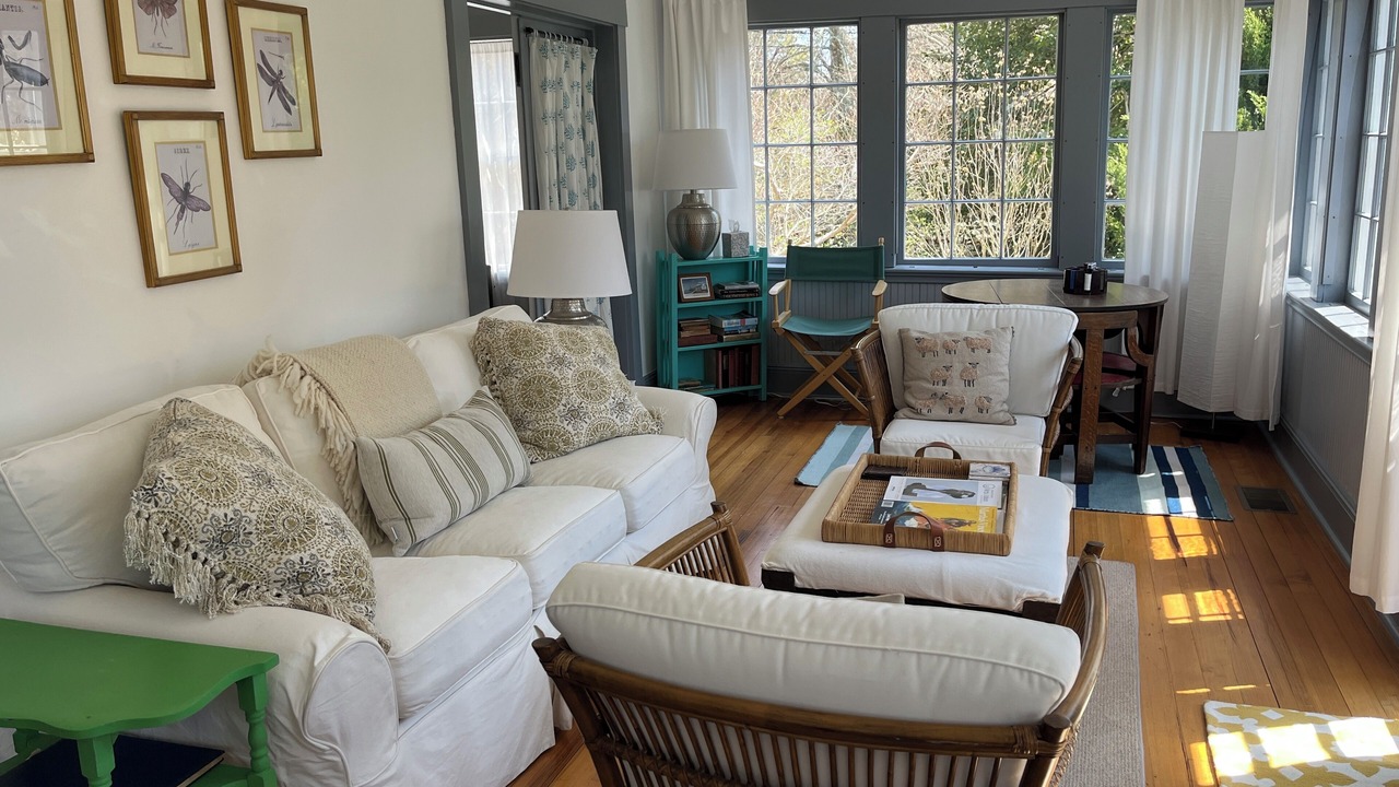 Photo of Livingroom in Chilmark