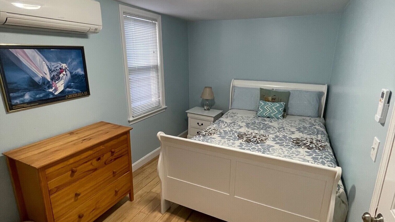 Photo of Bedroom in Yachting Village