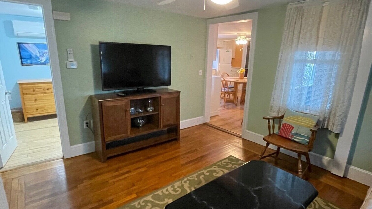 Photo of Livingroom in Yachting Village