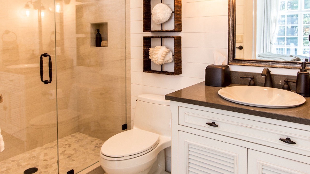 Photo of Bathroom in Hulls Cove