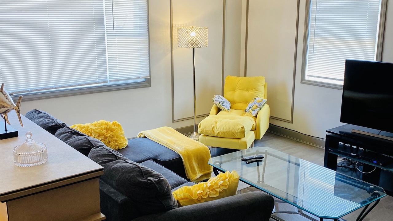 Photo of Livingroom in Fifth Ward