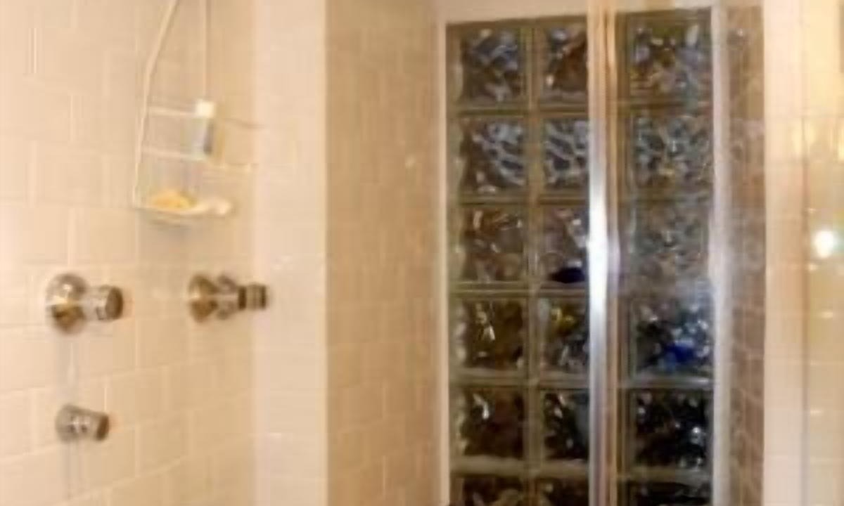 Photo of Bathroom in Yachting Village