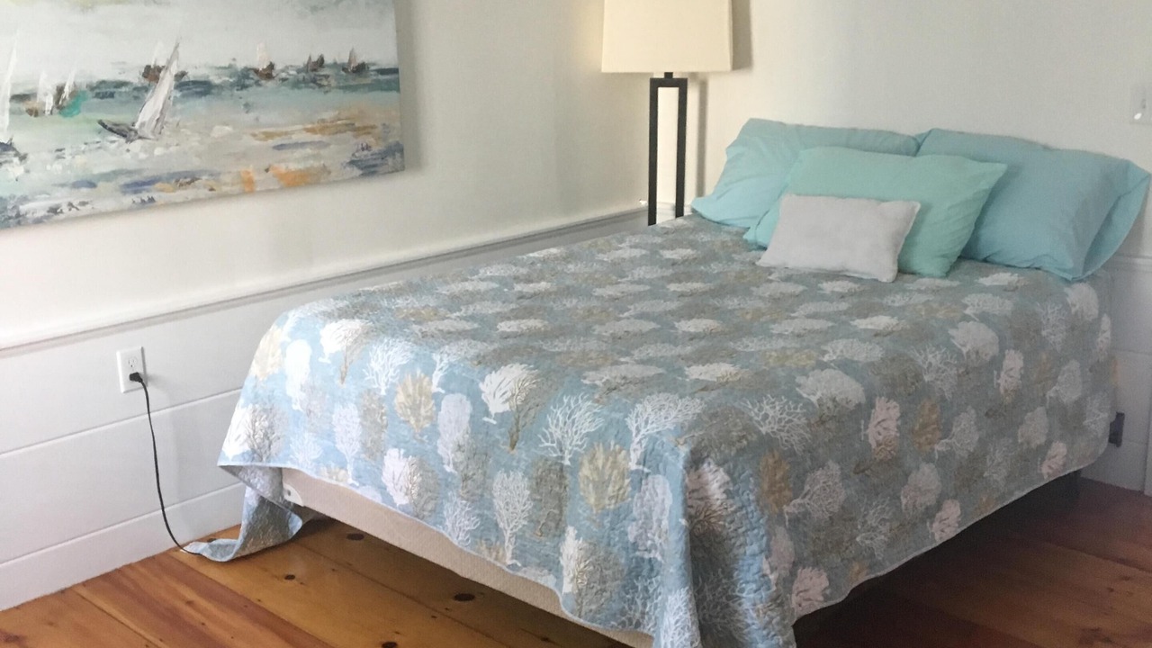 Photo of Bedroom in Newport