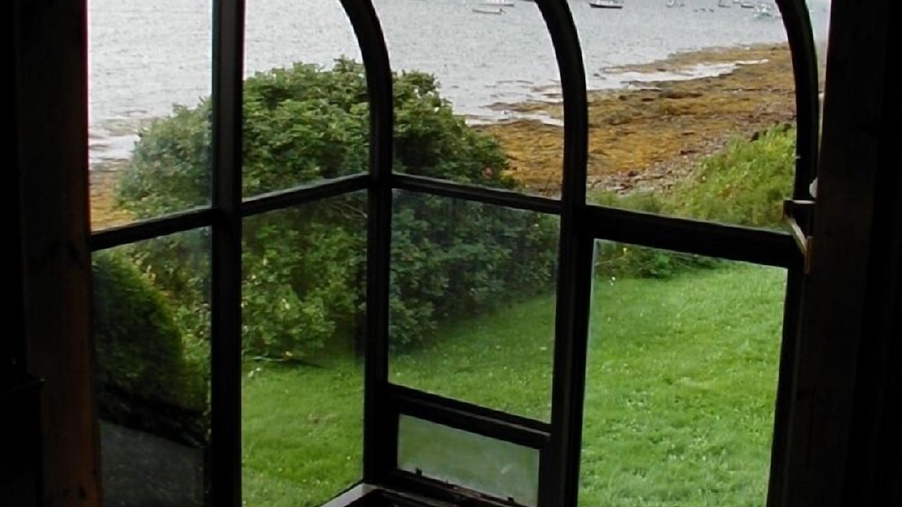 Photo of Bedroom in Mid-Coast and Islands