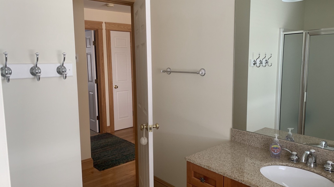 Photo of Bathroom in York Beach