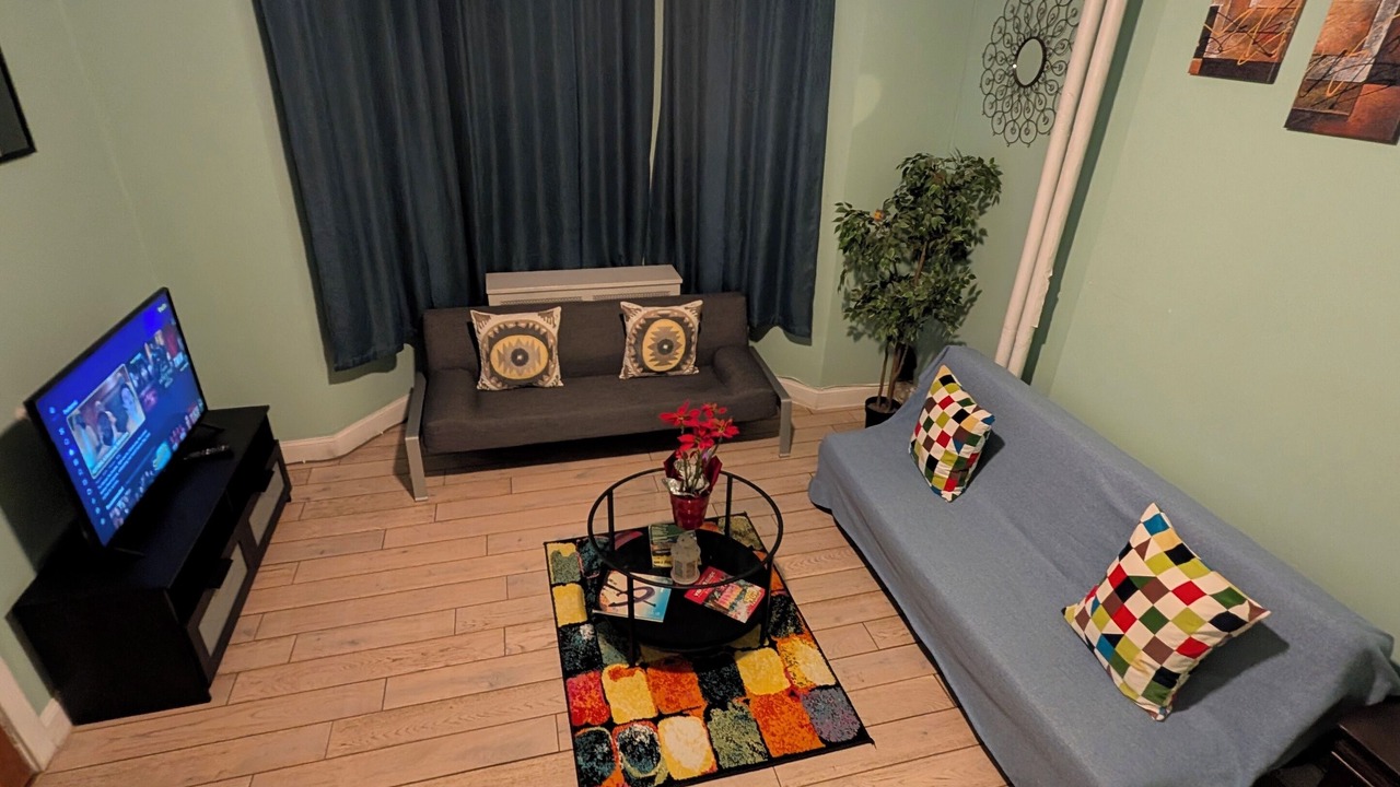 Photo of Livingroom in Guttenberg