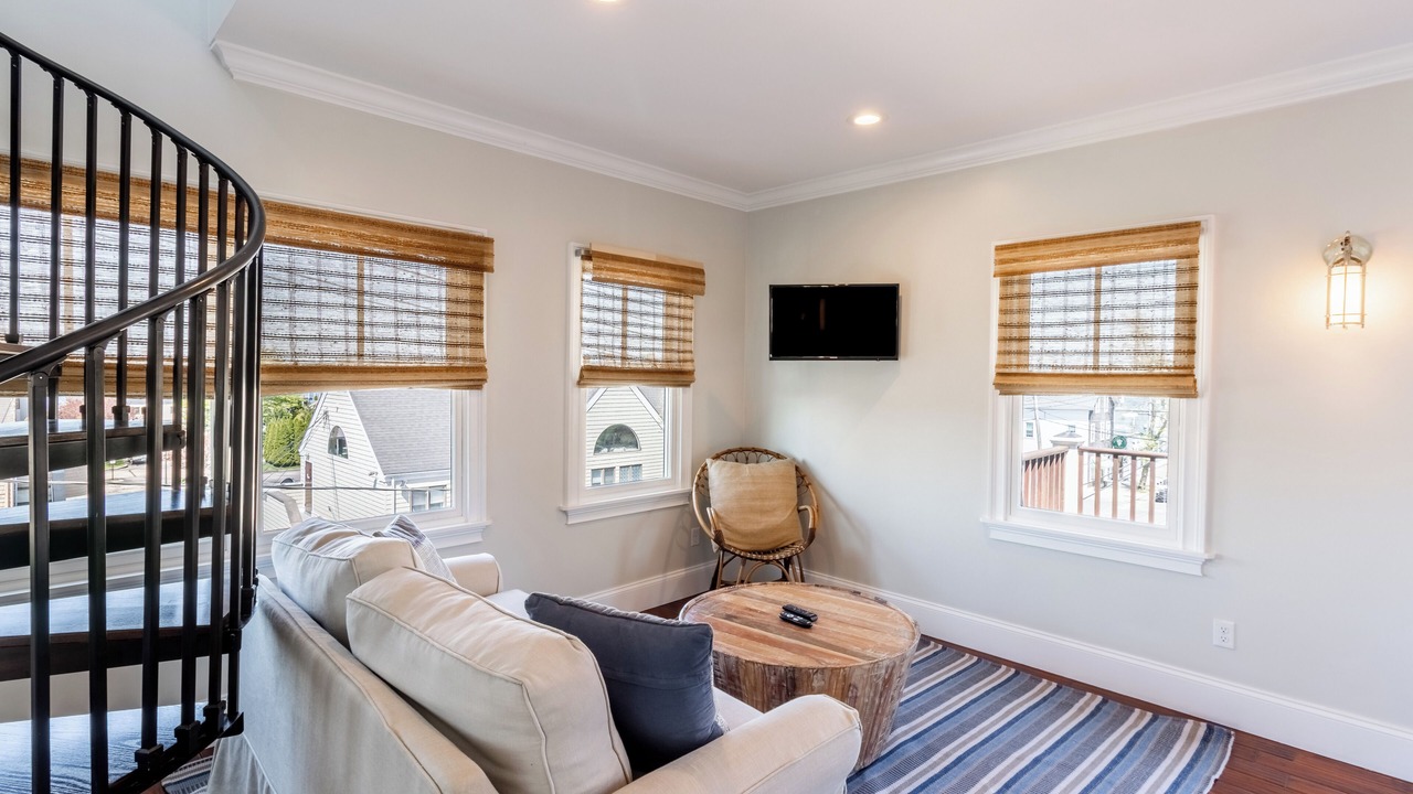Photo of Livingroom in Yachting Village