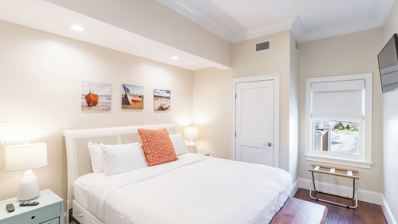 Photo of Bedroom in Yachting Village