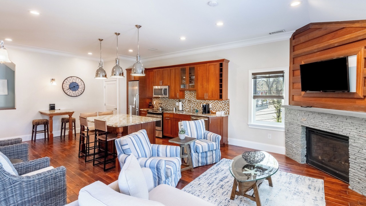 Photo of Livingroom in Yachting Village