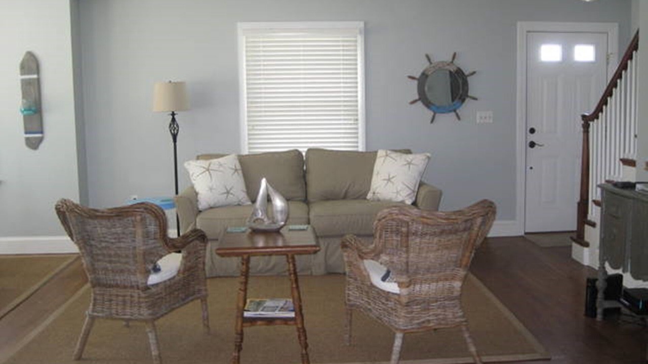 Photo of Livingroom in Easton's Point