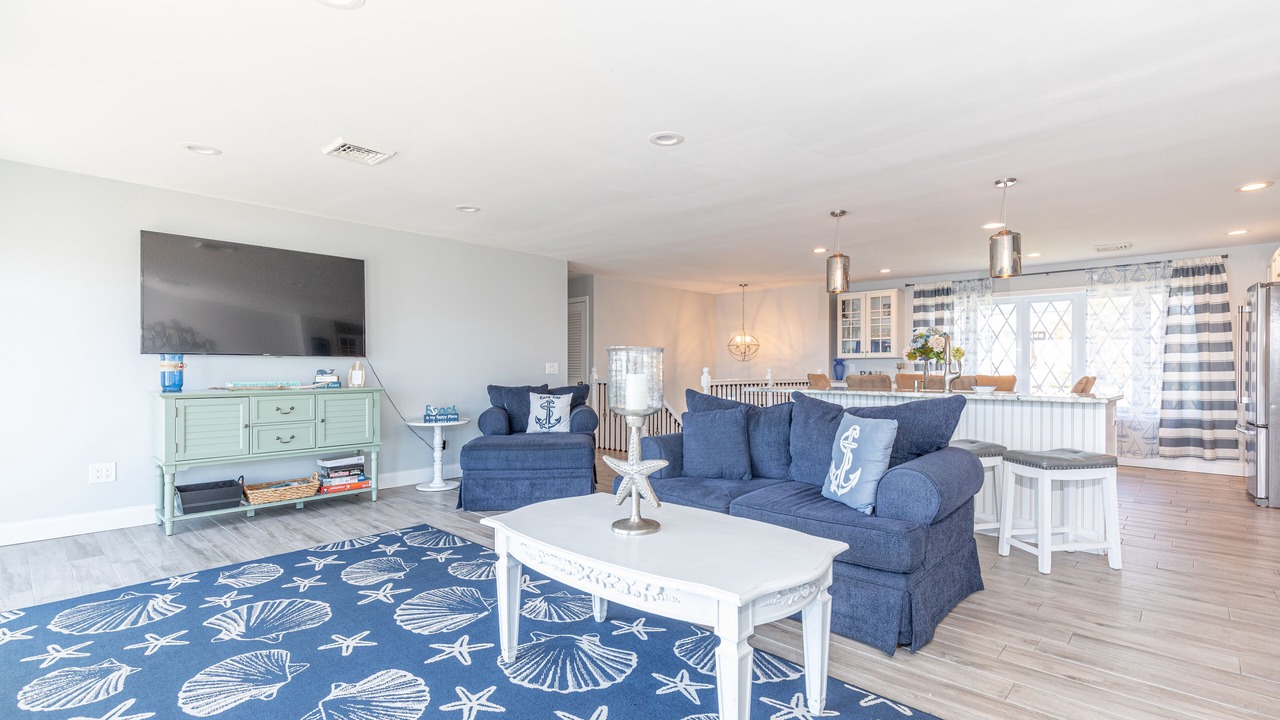 Photo of Livingroom in Hyannis