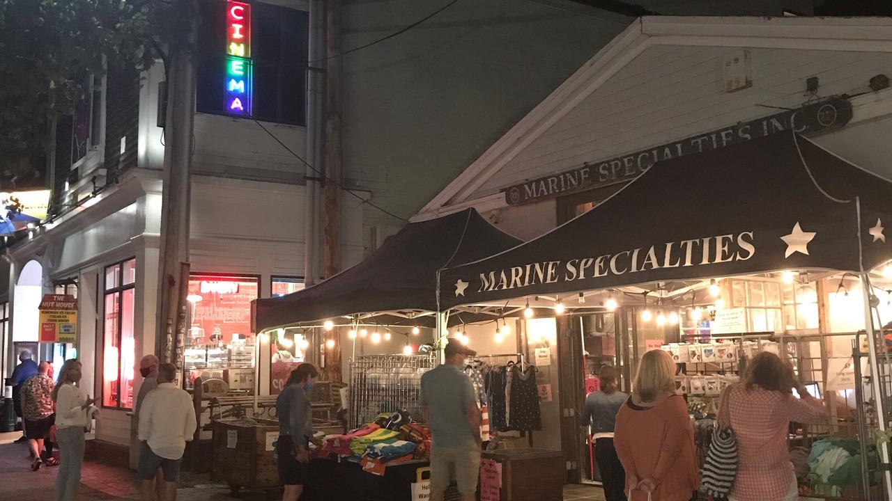 Photo of Outdoor in Commercial Street